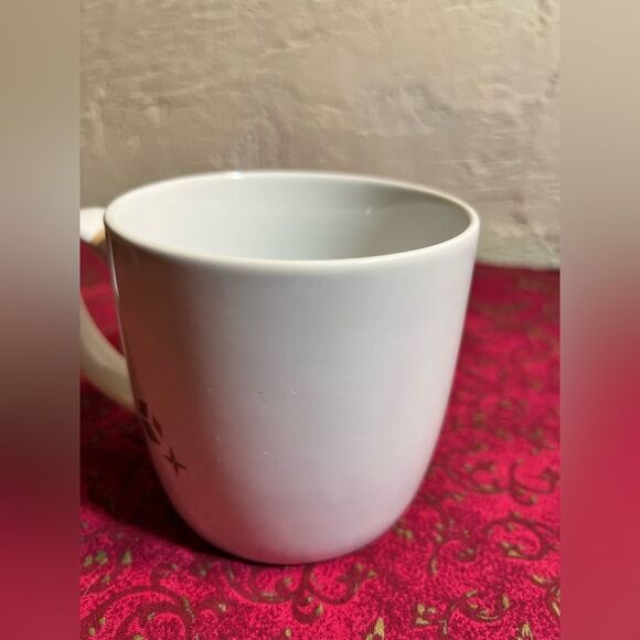 Starbucks Holiday Collection 2013 mug
White, green, gold - Picture 3 of 5